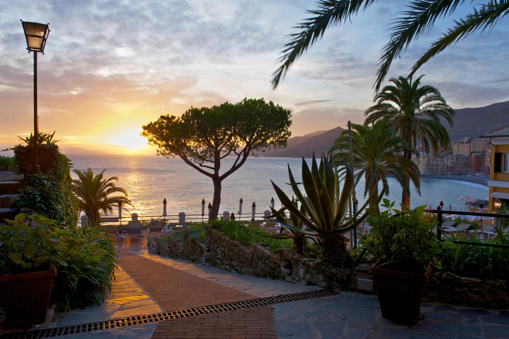 Hotel Cenobio Dei Dogi Camogli Exterior photo